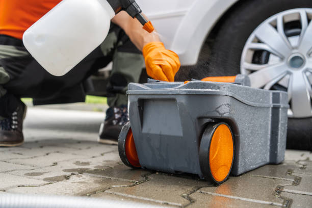 Best Portable toilet rental cost  in Holly Springs, NC